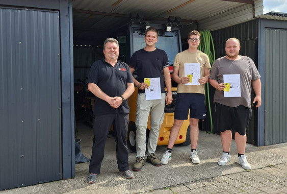 Staplerschein erfolgreich abgelegt