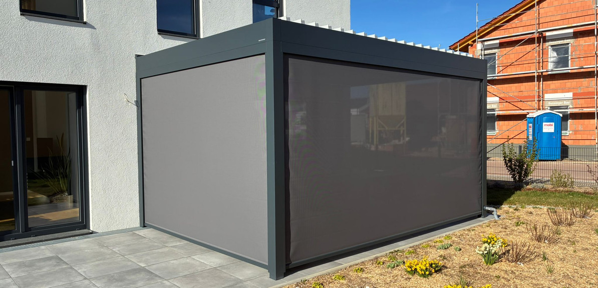 Lamellendach mit Zip Screens